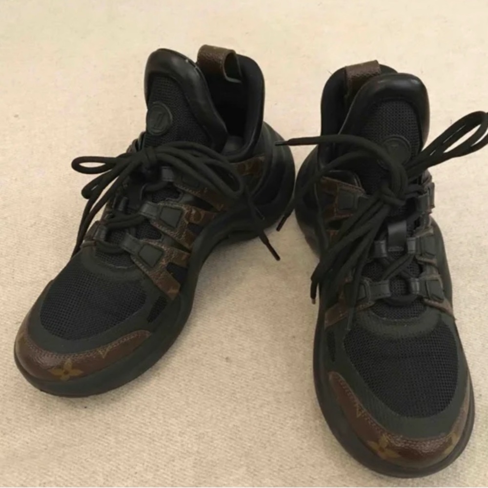 Men's Black and Brown Athletic Shoes